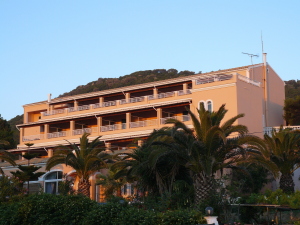 Paramonas Hotel